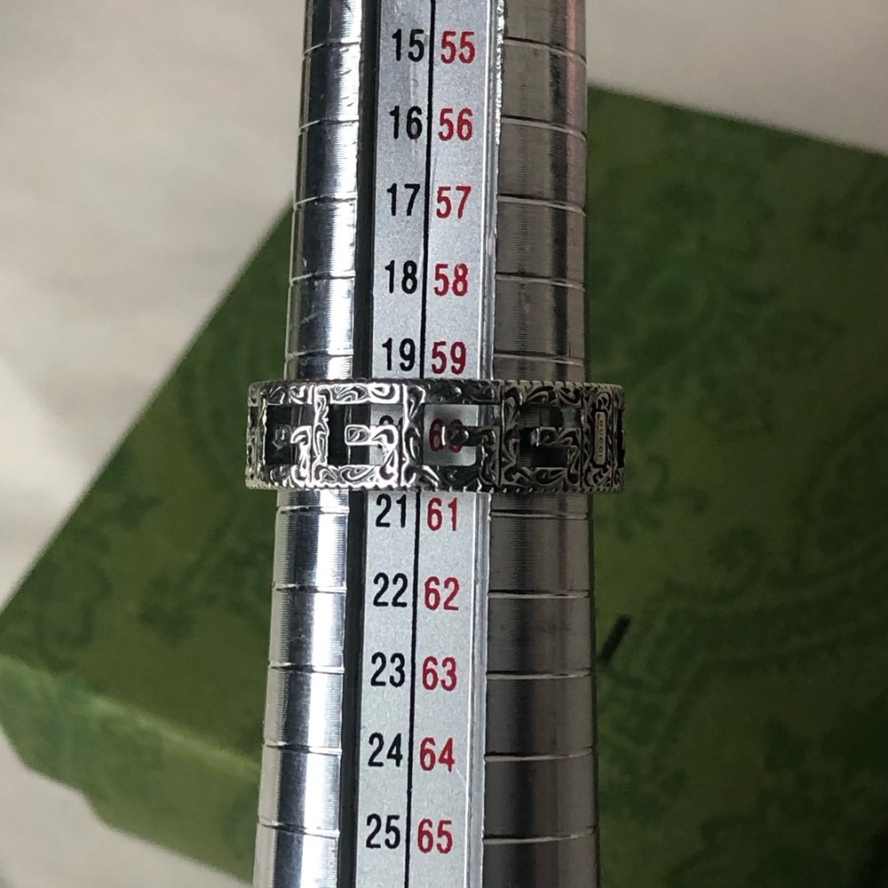 GUCCI GG Cut Out Engraved Sterling Silver Interlinked Ring Size 9.5 US, (21) - Picture 12 of 14